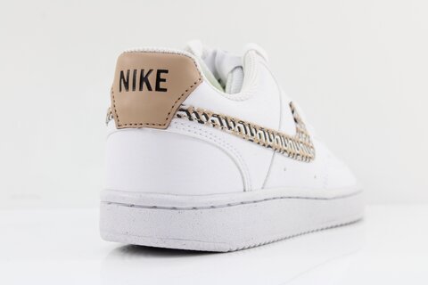 Nike Sneaker