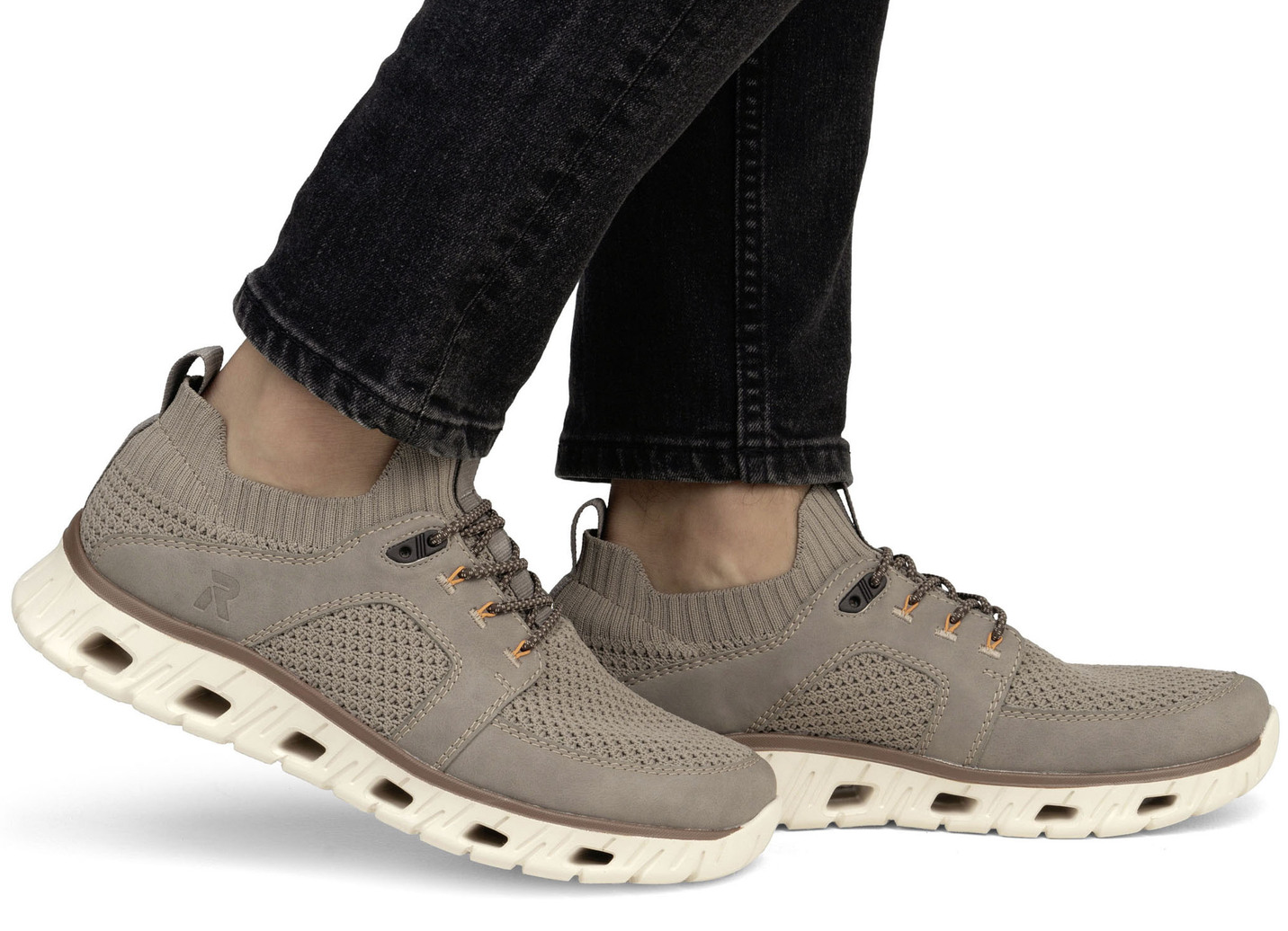 Rieker Sneaker mit elastischer Zierschnürung
