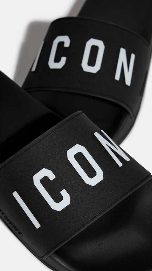 Dsquared2 Zwarte rubberen slippers Stijlvol en comfortabel Zwart