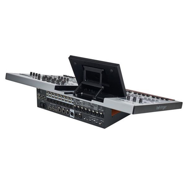 Behringer WING