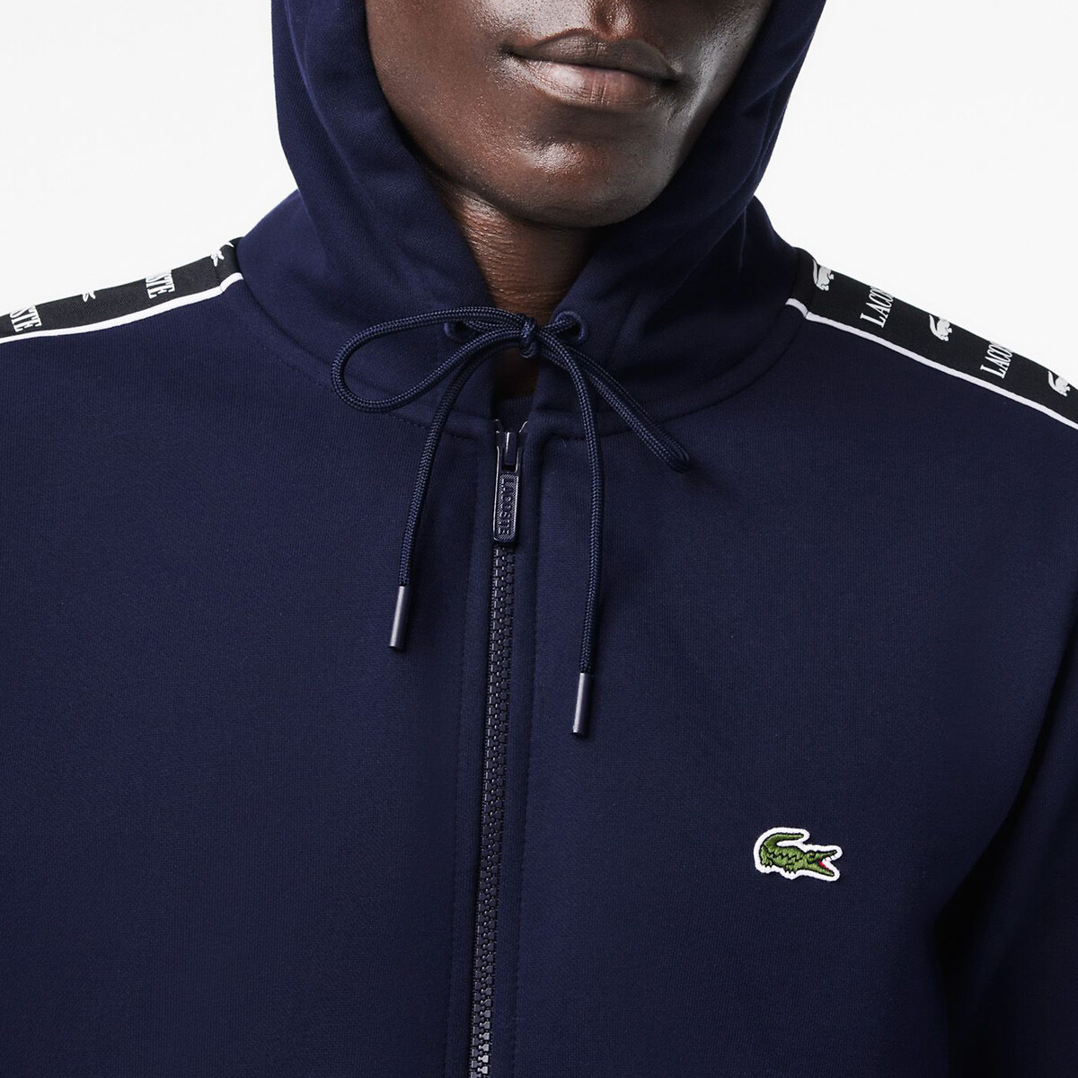 LACOSTE<br>Moletom com zíper em fleece