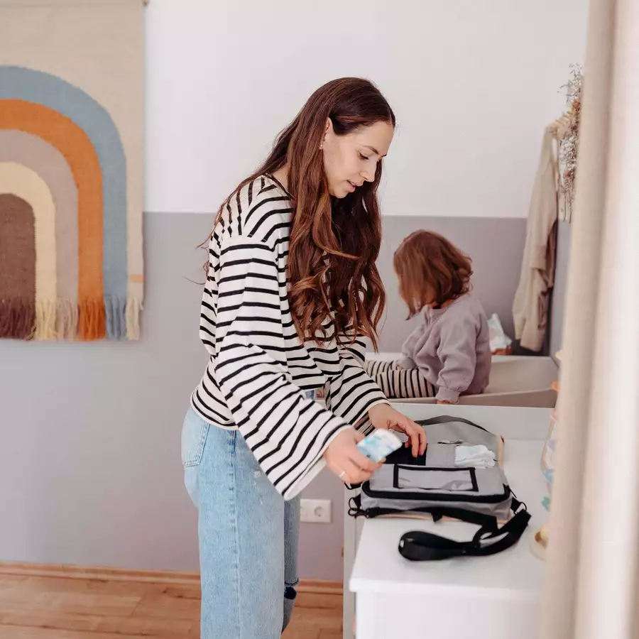 Anna und Oskar Faire Wickeltasche Friedchen aus recyceltem Material Sand