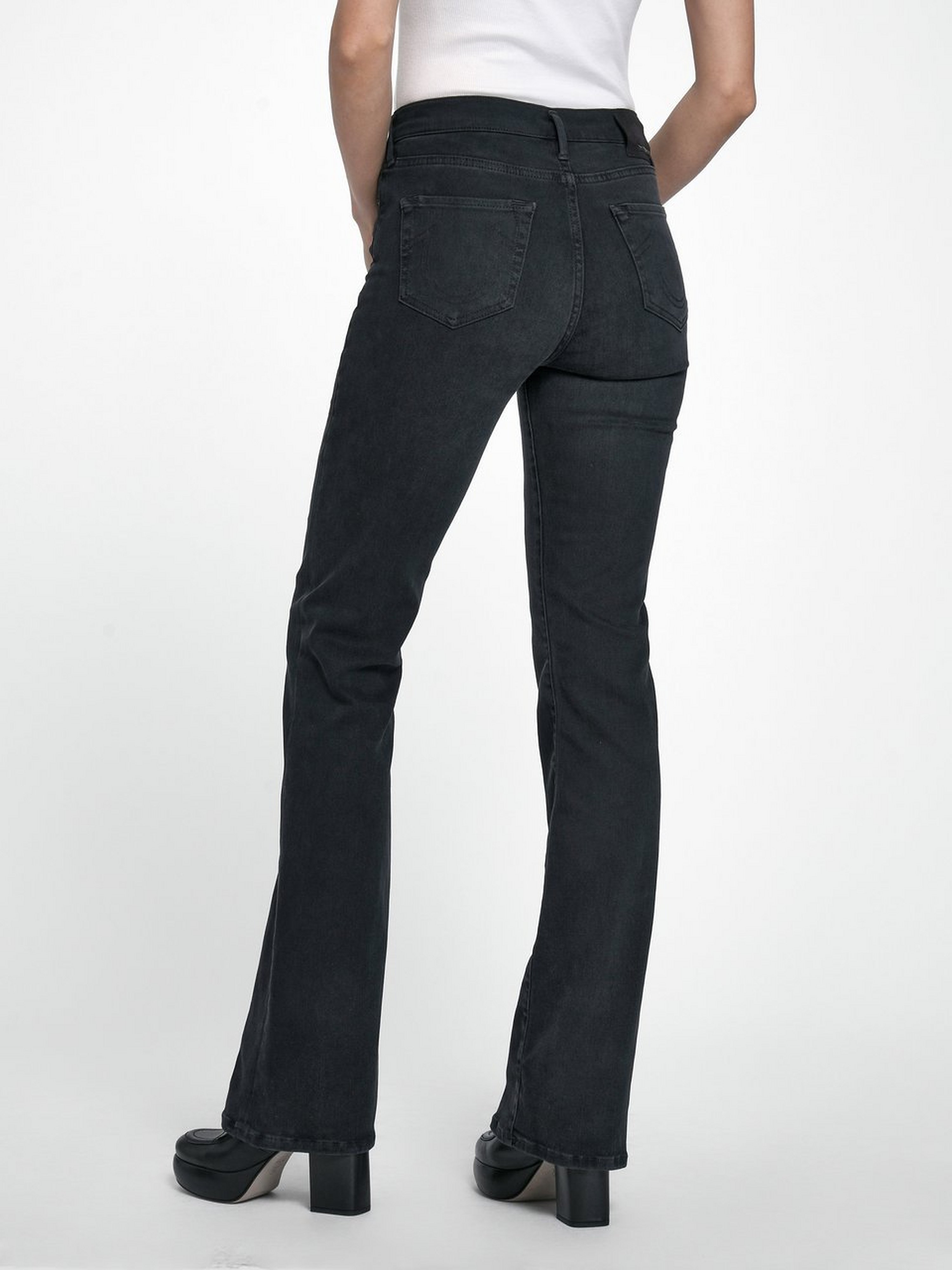 High-Rise-Jeans