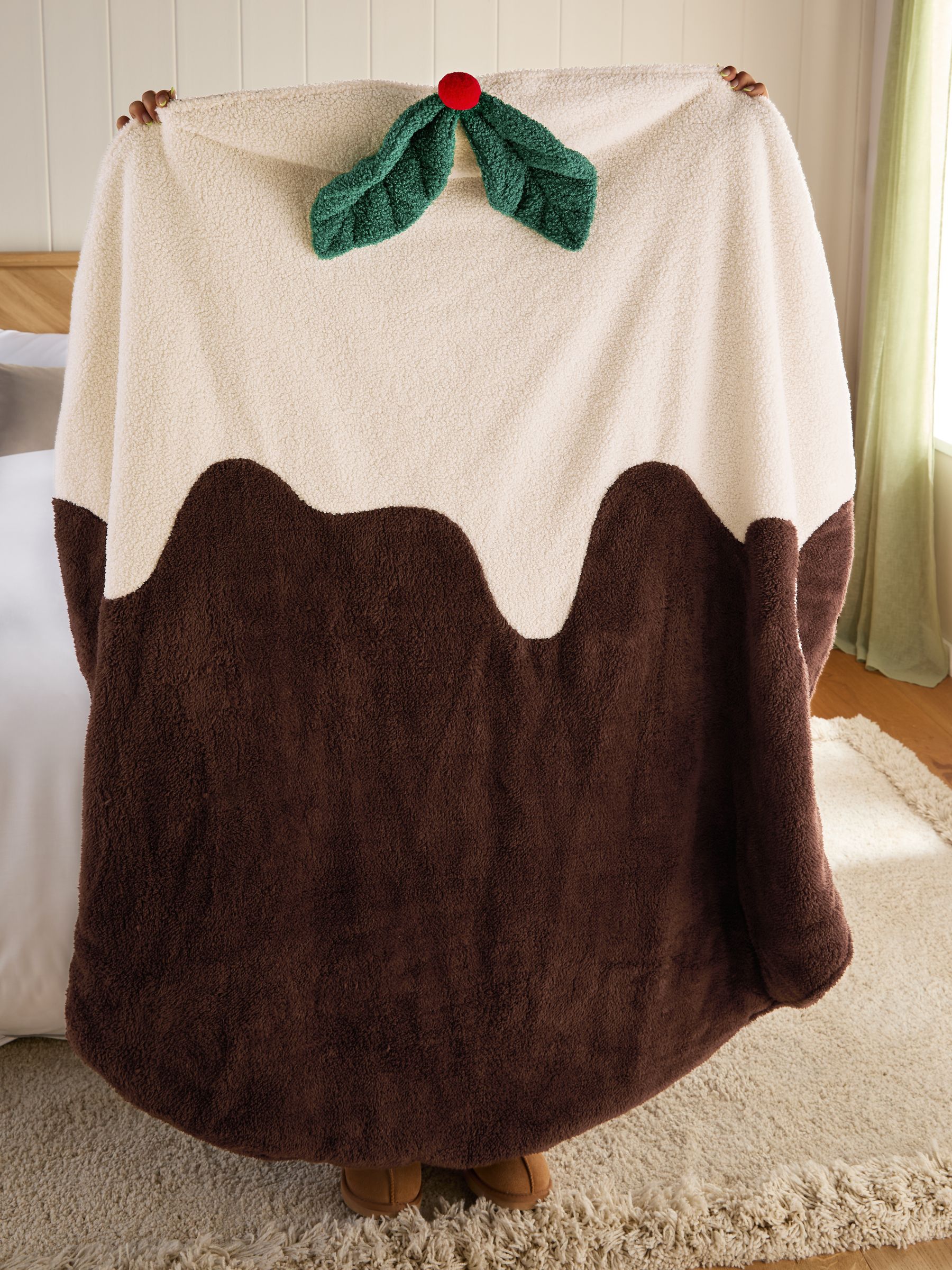 Christmas Pudding Shaped Throw