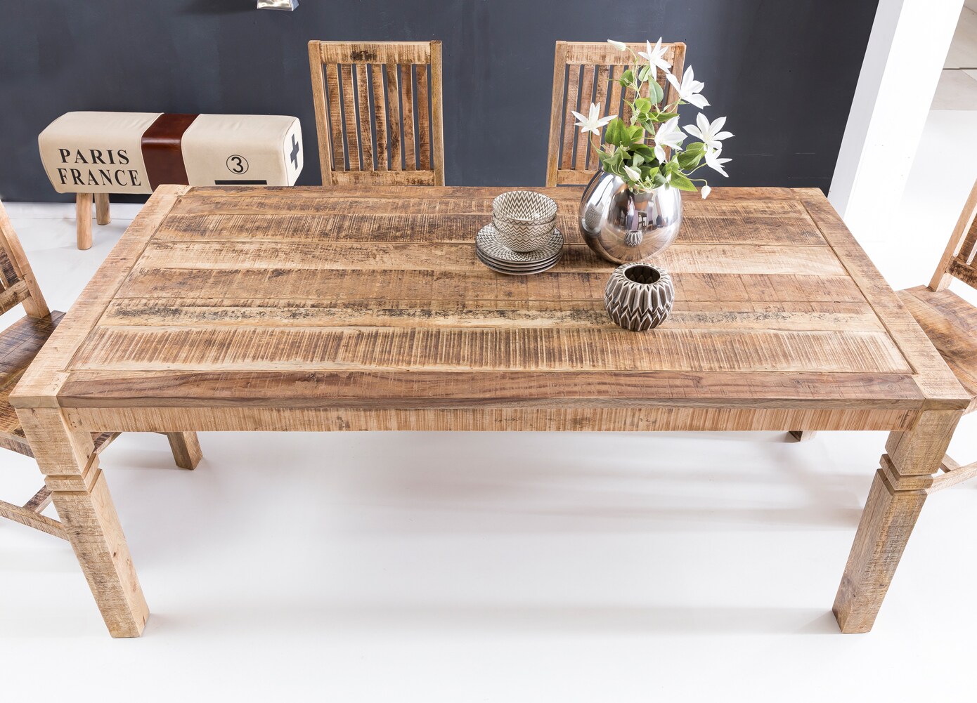 KADIMA DESIGN Rustikaler Mango-Holz Esstisch, 120 cm, Landhaus-Stil - Stilvoll mit Schnitzereien