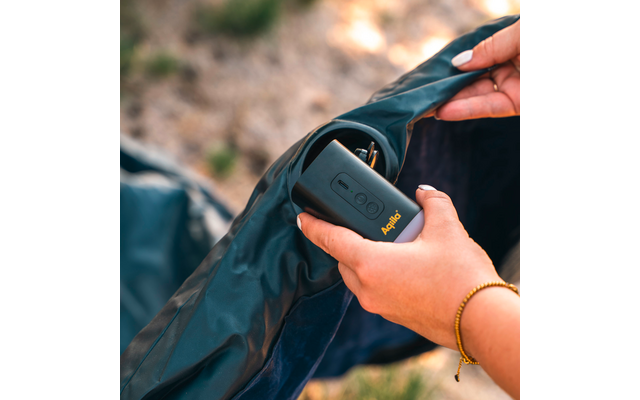 Aqiila Airbird C2 tragbarer Kompressor mit integrierte Campinglampe