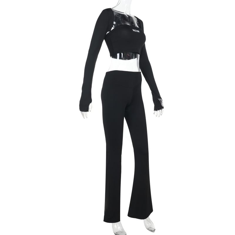 Alizio - Set: Crop top met letterprint + lange mouwen, effen open bolero + high waist flared broek