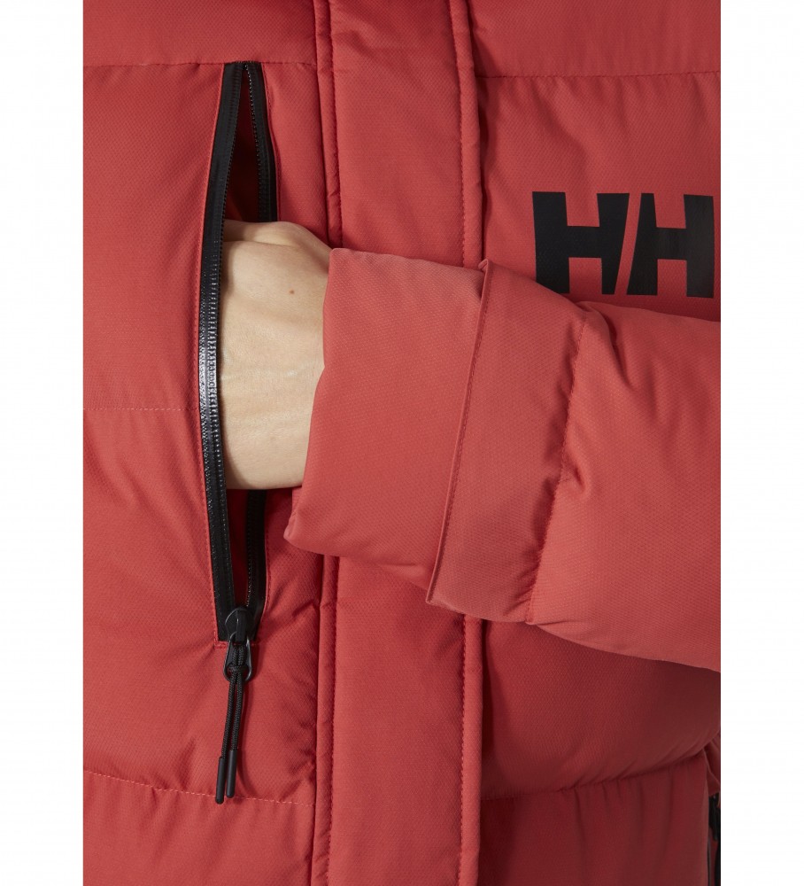 Casaco parka acolchoado Helly Hansen Adore na cor vermelha.