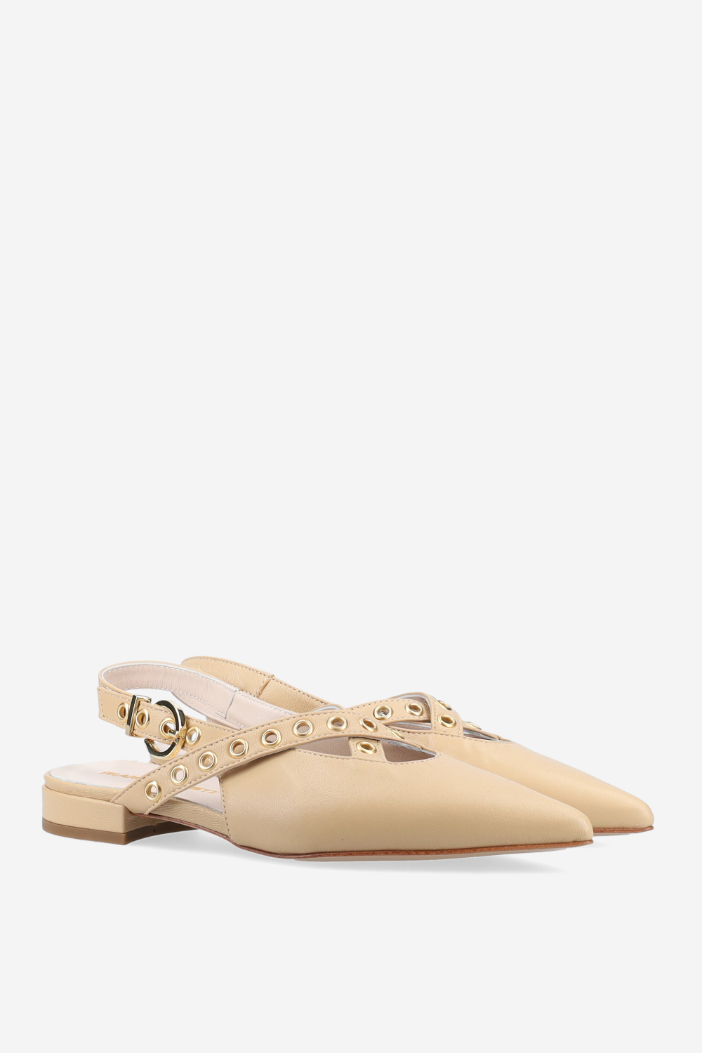Eyelets leather slingbacks