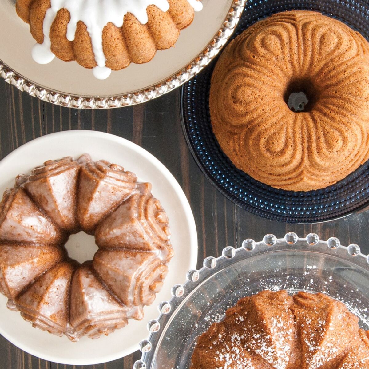 Bakeformer 70 Anniversary Gold