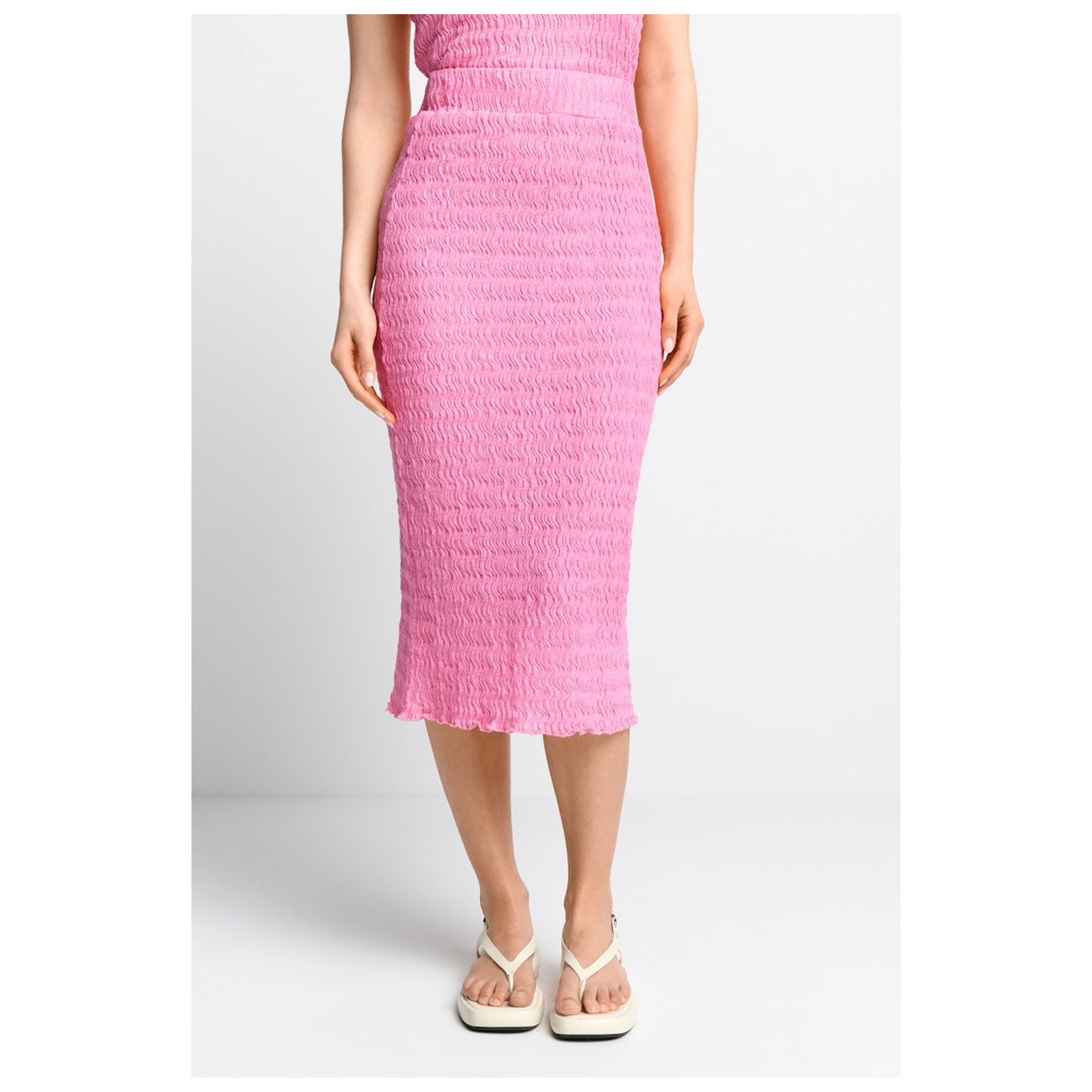 Rich & Royal Crinkled pencil skirt