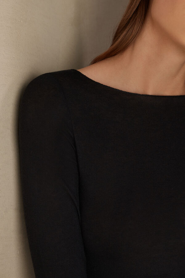 Camiseta de manga comprida ultraleve com decote canoa em cashmere modal