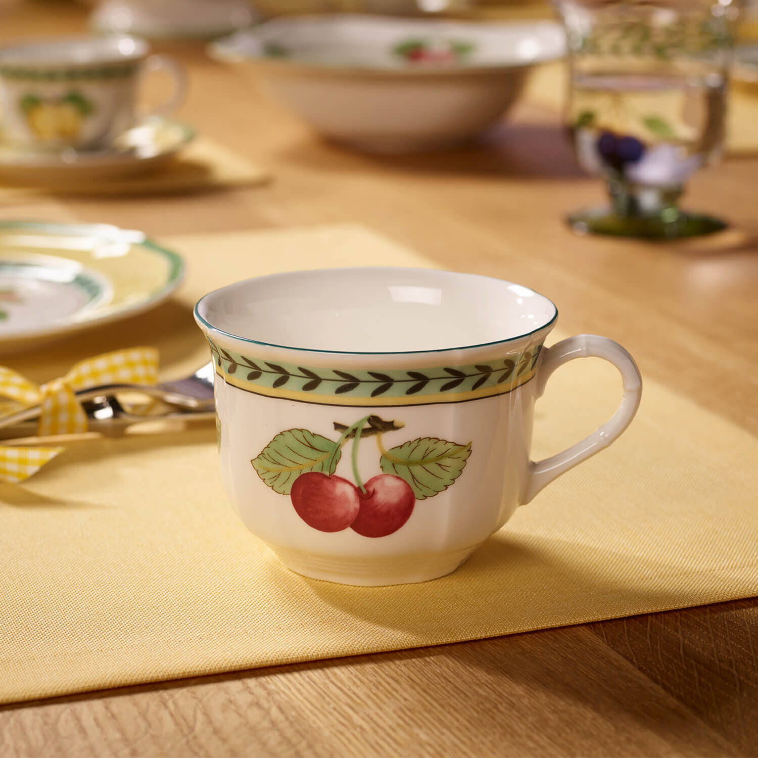 French Garden Cappuccino cup Multi-colored, 8.8 oz, Premium Porcelain