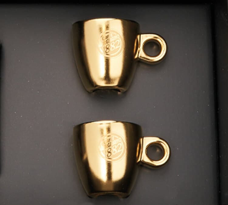 Coffret 140eme anniversaire 250g café+2 tasses or - VERGNANO