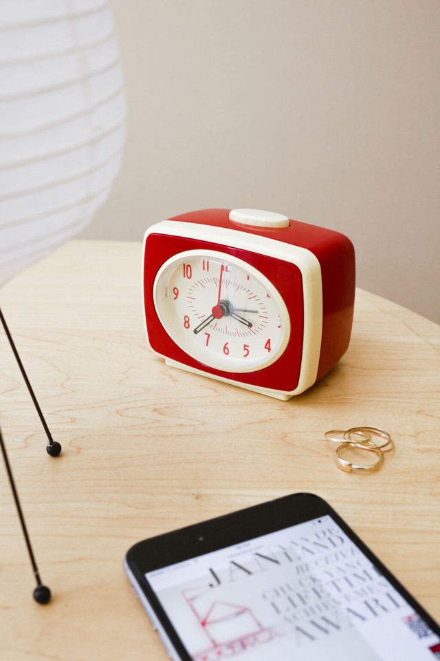 Small Classic Alarm Clock Red (AC14-RD-EU)