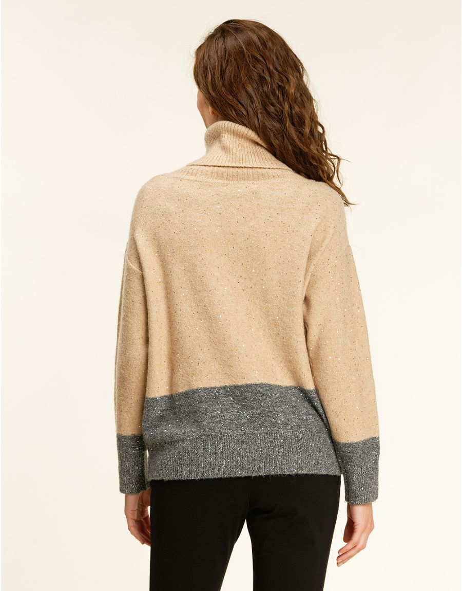 Pull ample col roulé