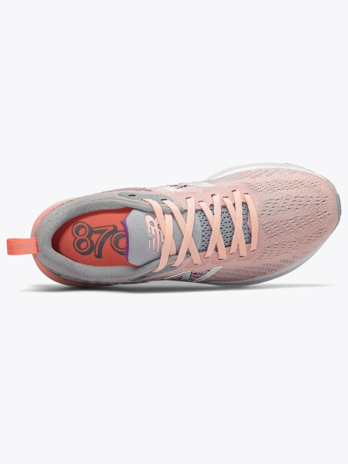New Balance  W870