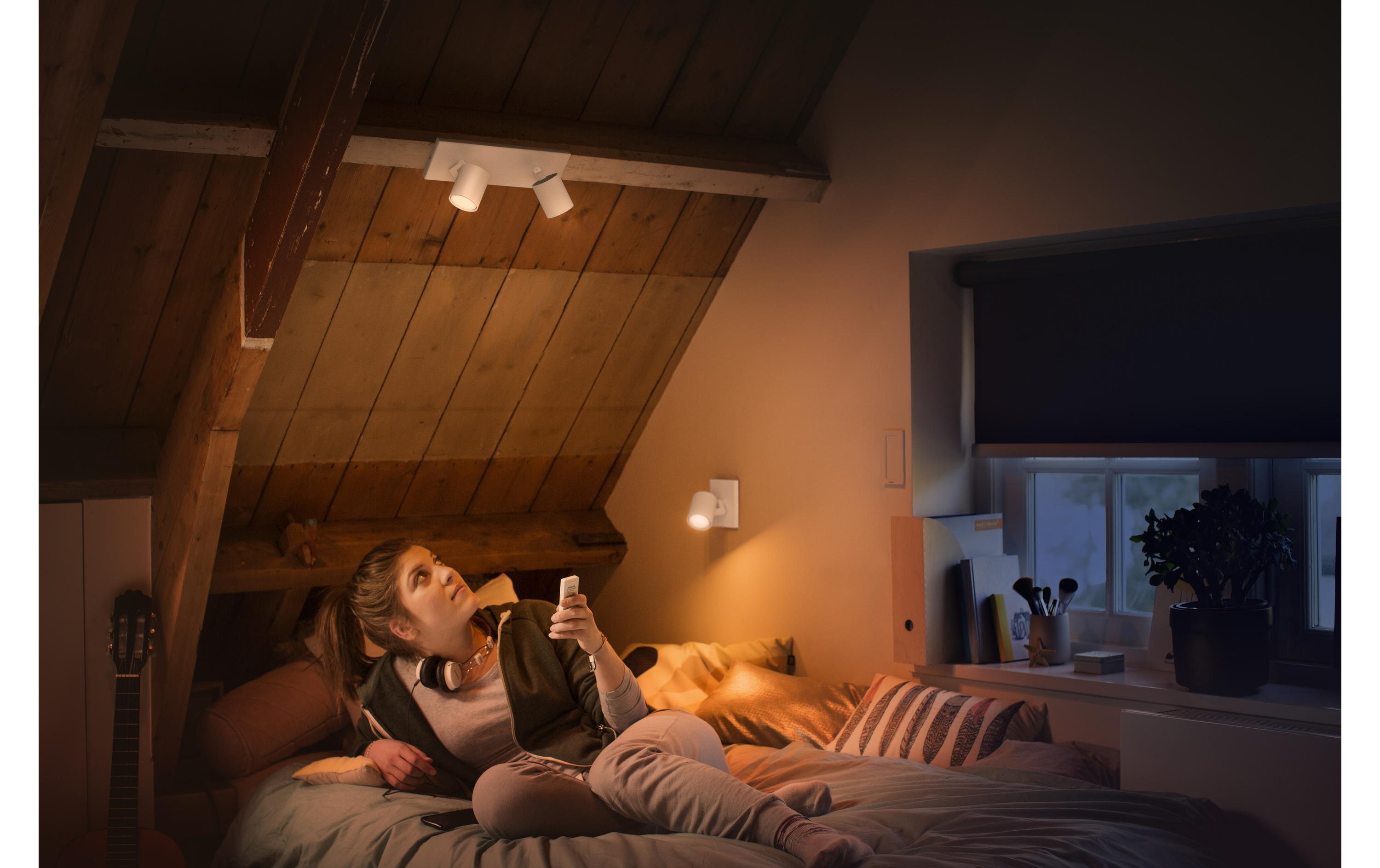 White Ambiance Runner Doppelspot Weiss<br>Individuell einstellbare Spots für perfektes Licht in jedem Raum