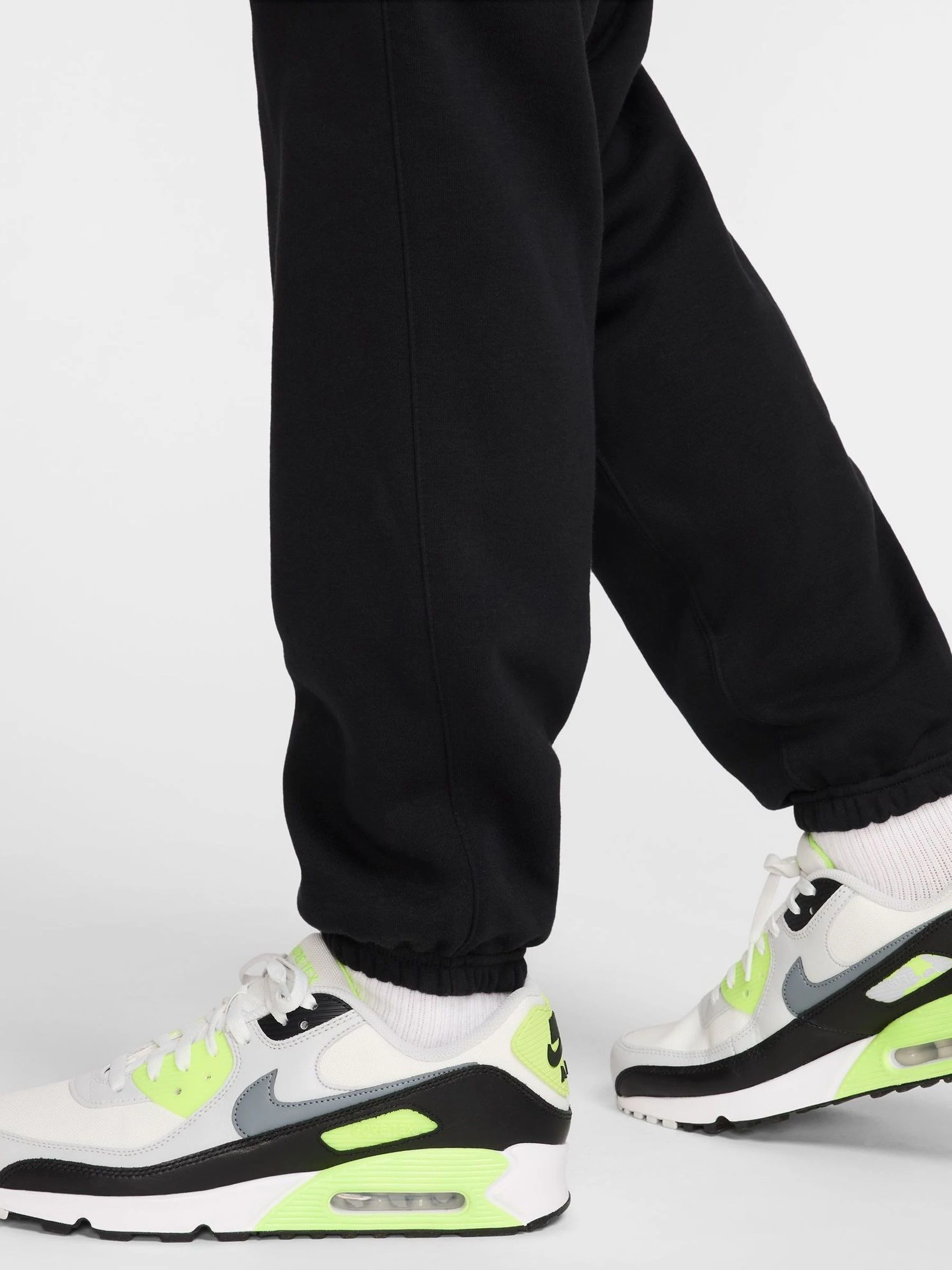 Zwart - Nike Club cargojoggingbroek van fleece