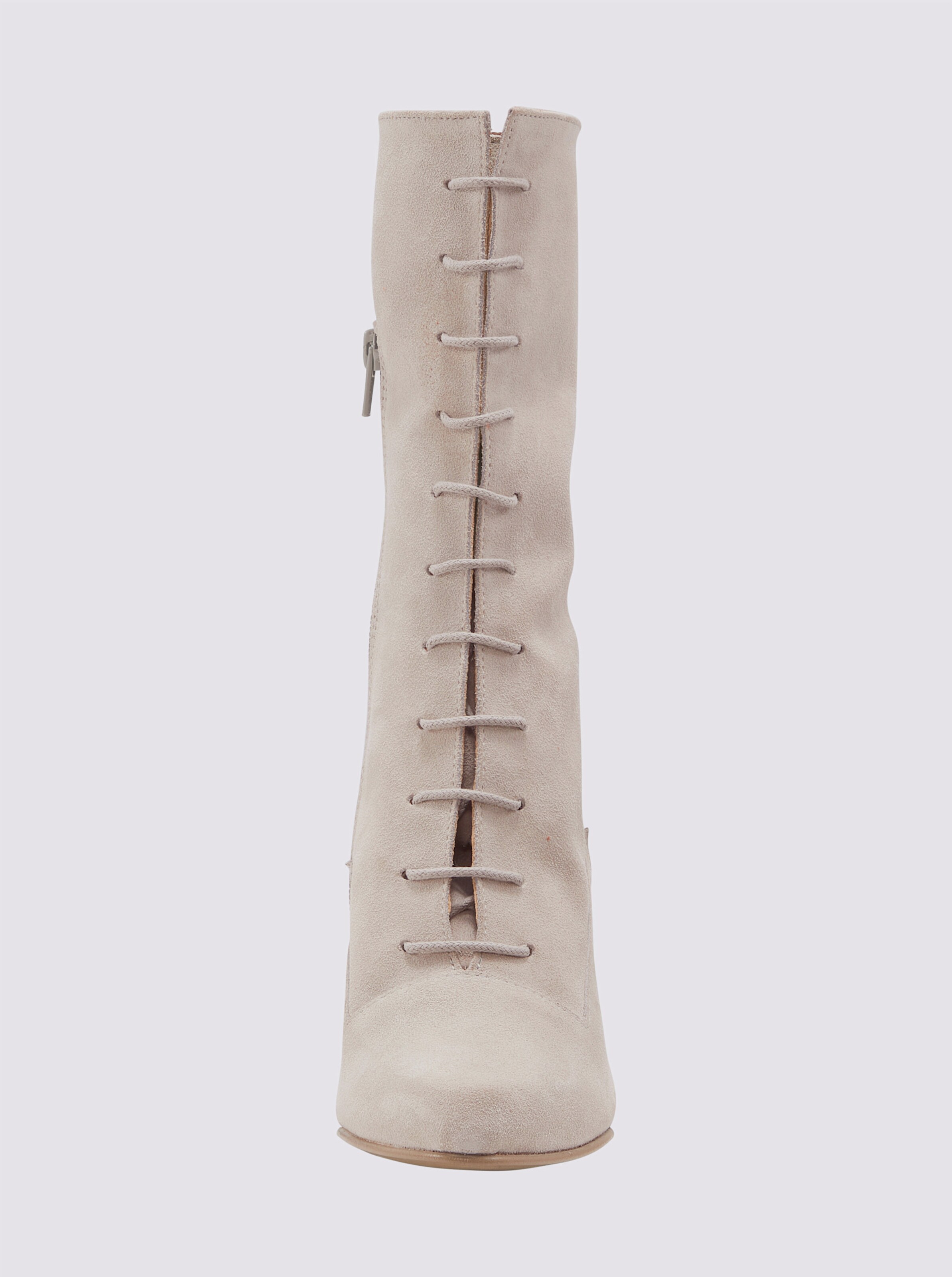 Schnürstiefel