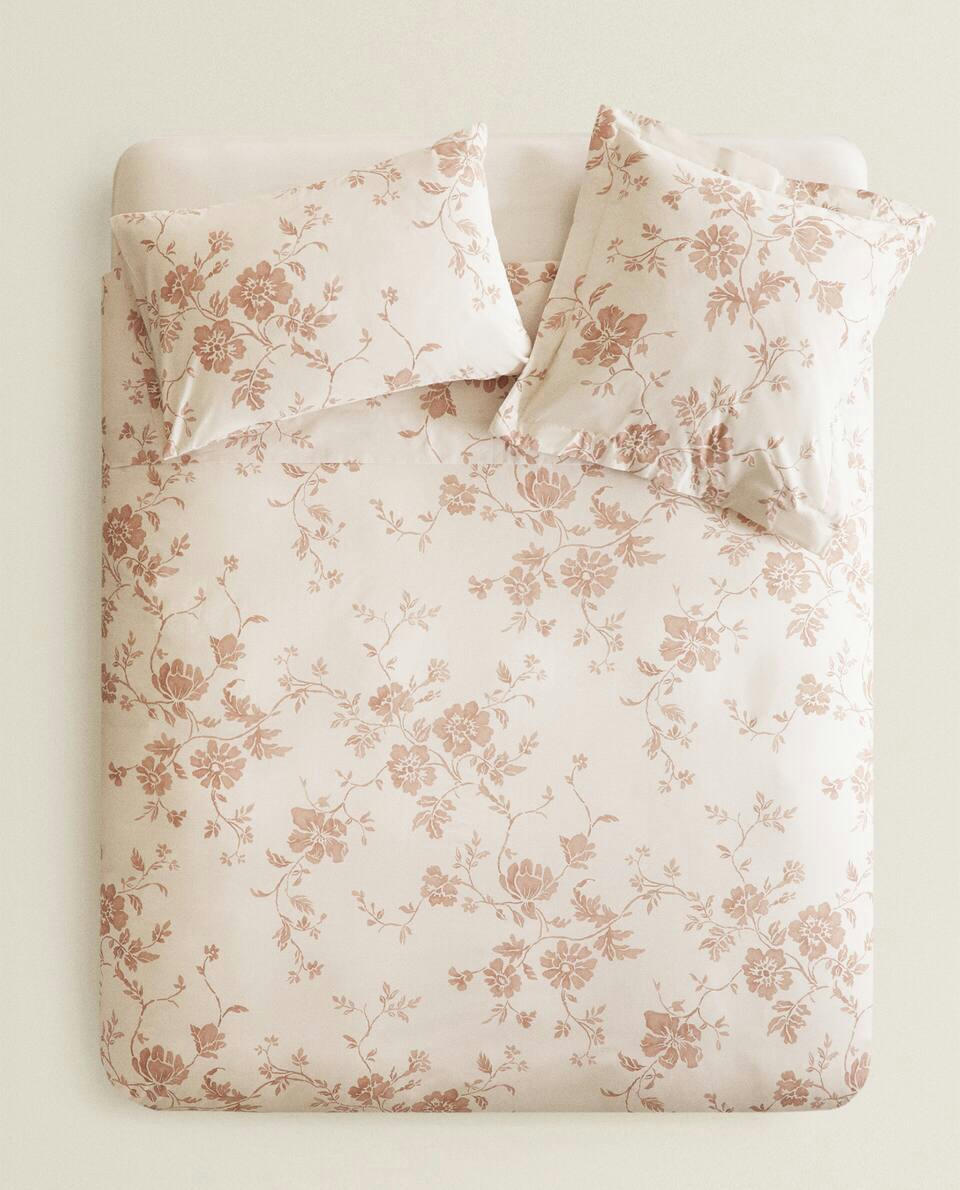 CAPA DE EDREDOM COM ESTAMPA FLORAL