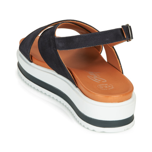 Betty London - MAFI - Marine