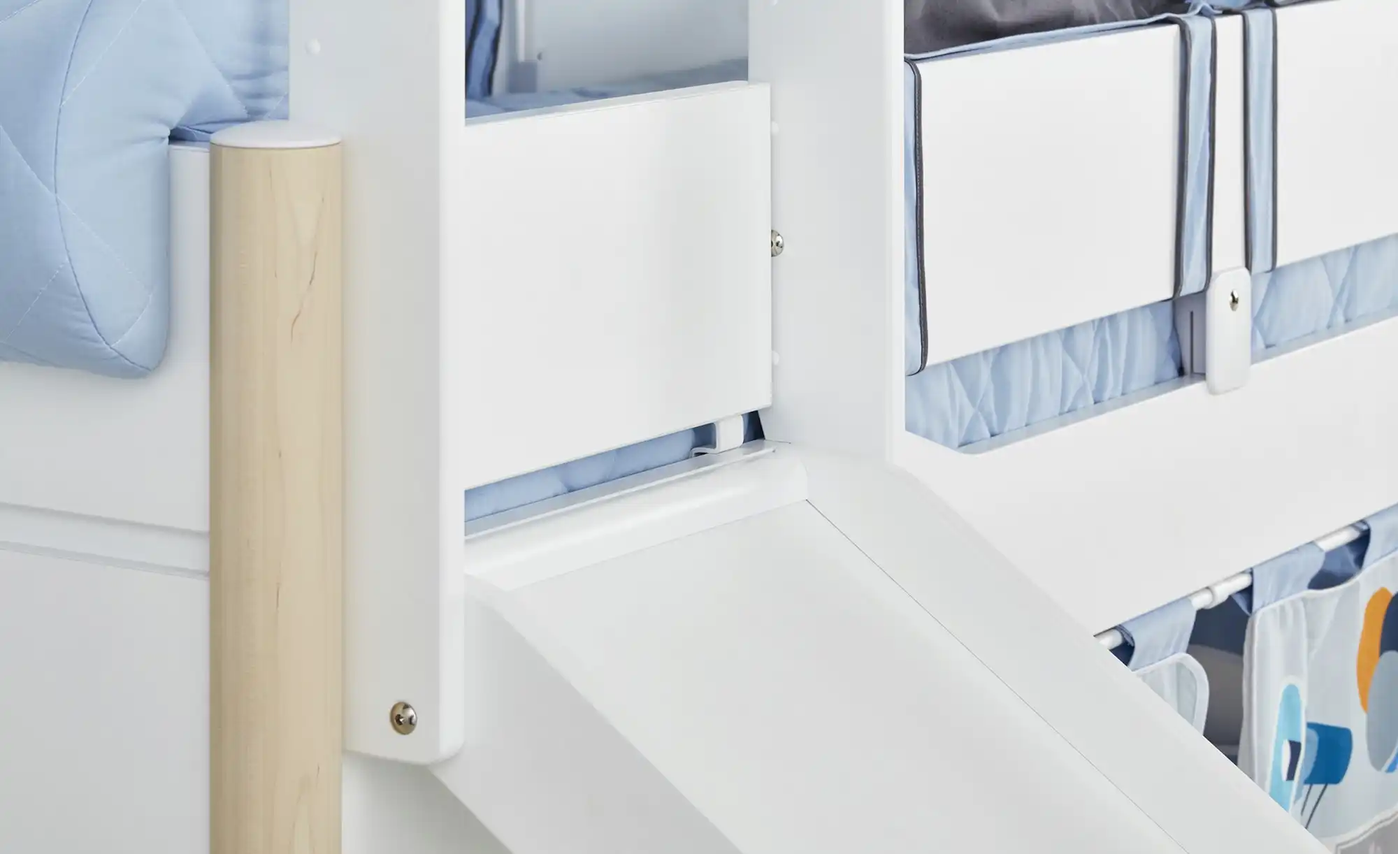 PAIDI Spielbett mit Rutsche Ylvie