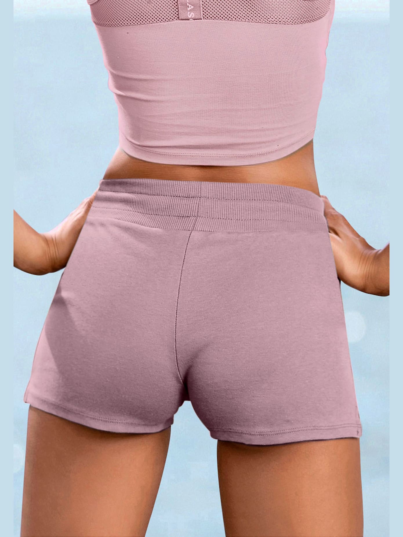 Shorts short performance