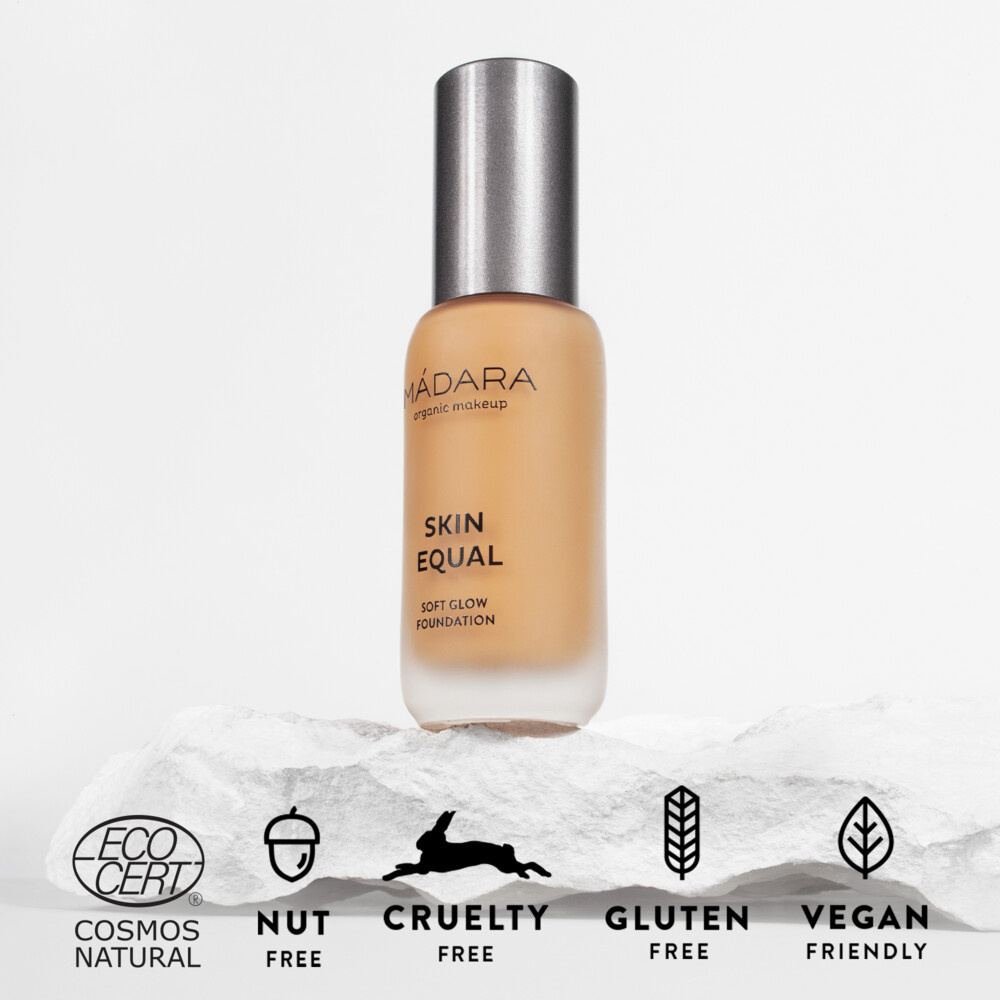 Madara Skin Equal Soft Glow Foundation SPF 15 50 Golden Sand30 ml