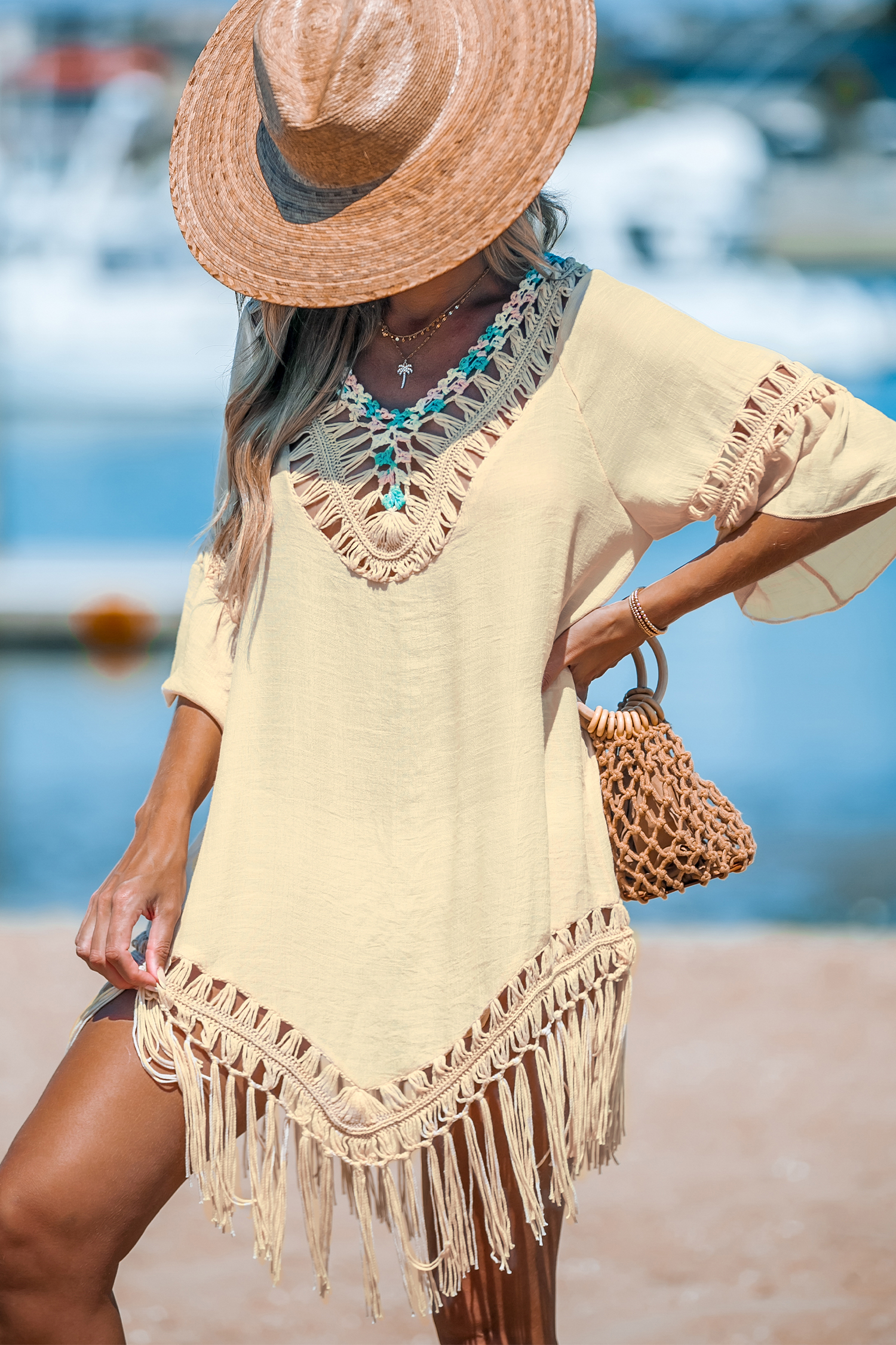 Robe cover up en crochet à col en V et glands