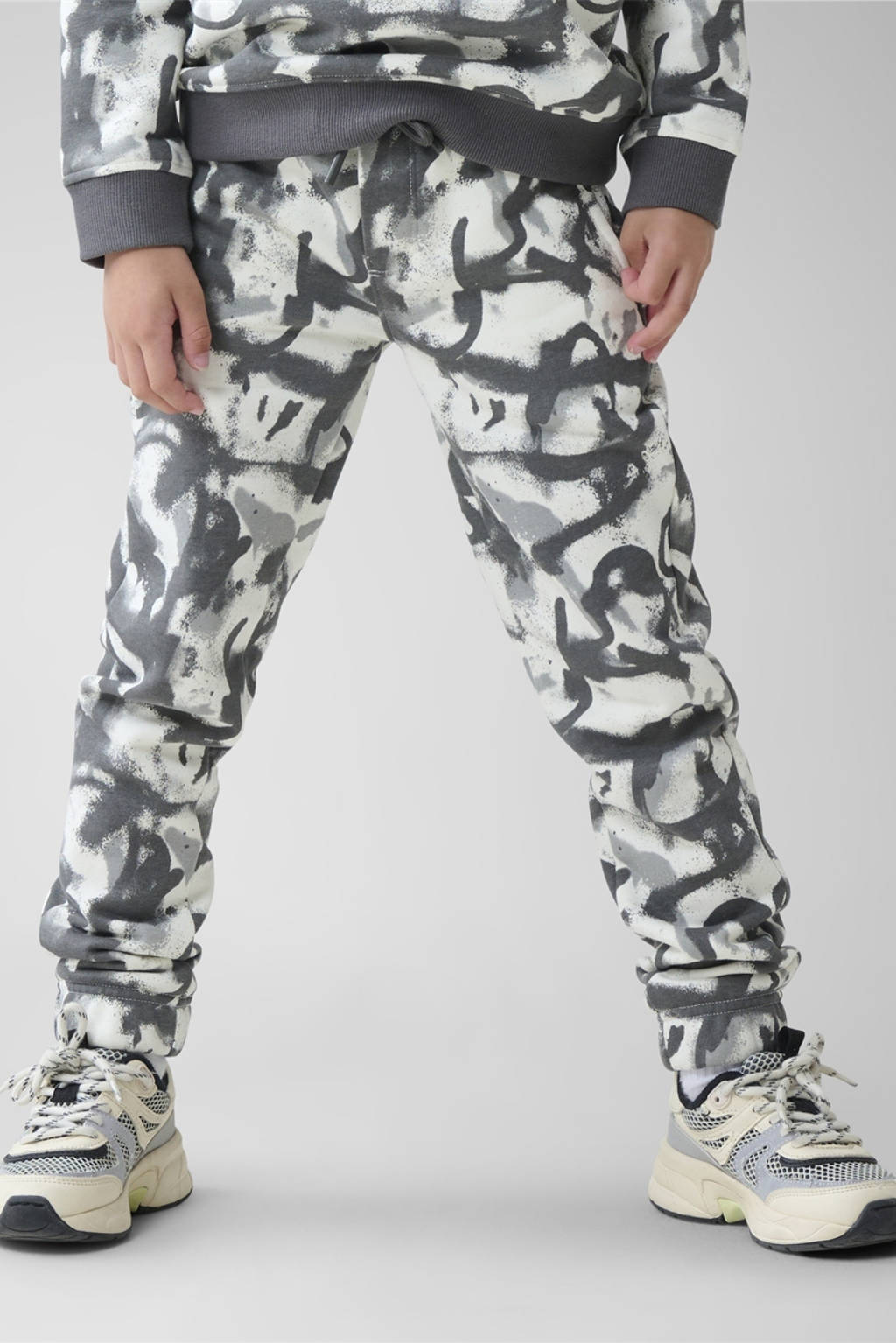 Shoeby regular fit broek met all over print grijs/wit
