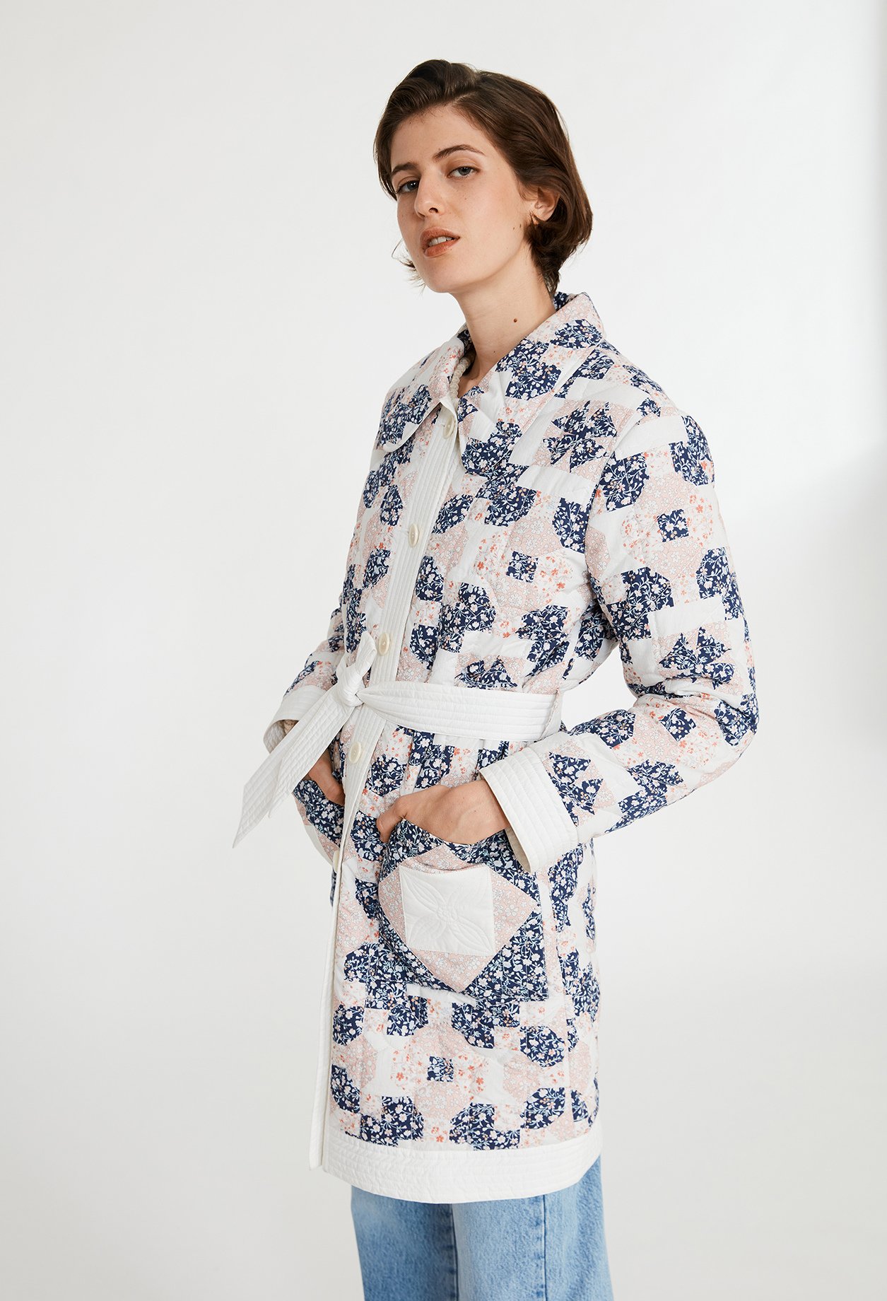 Manteau matelasse &agrave; motifs patchwork