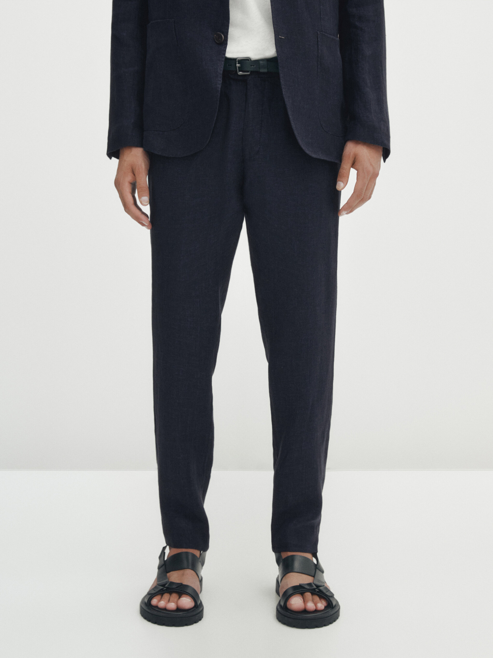 Calça de alfaiataria em linho sarjado azul marinho - AZUL MARINHO
