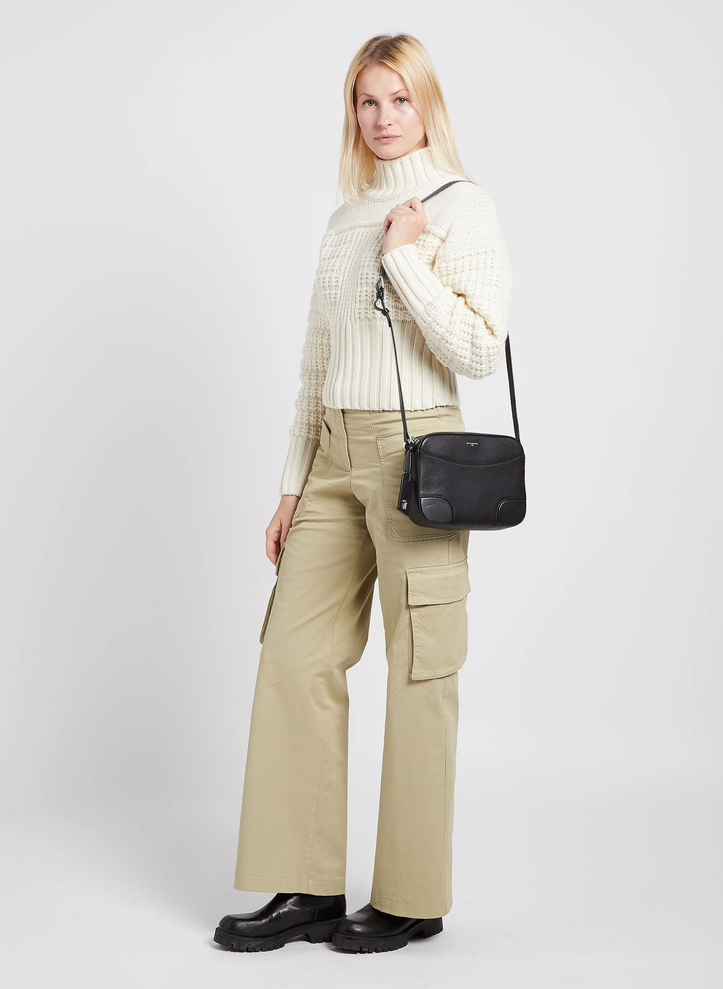 ROMY - Sac bandoulière en cuir grainé| Noir