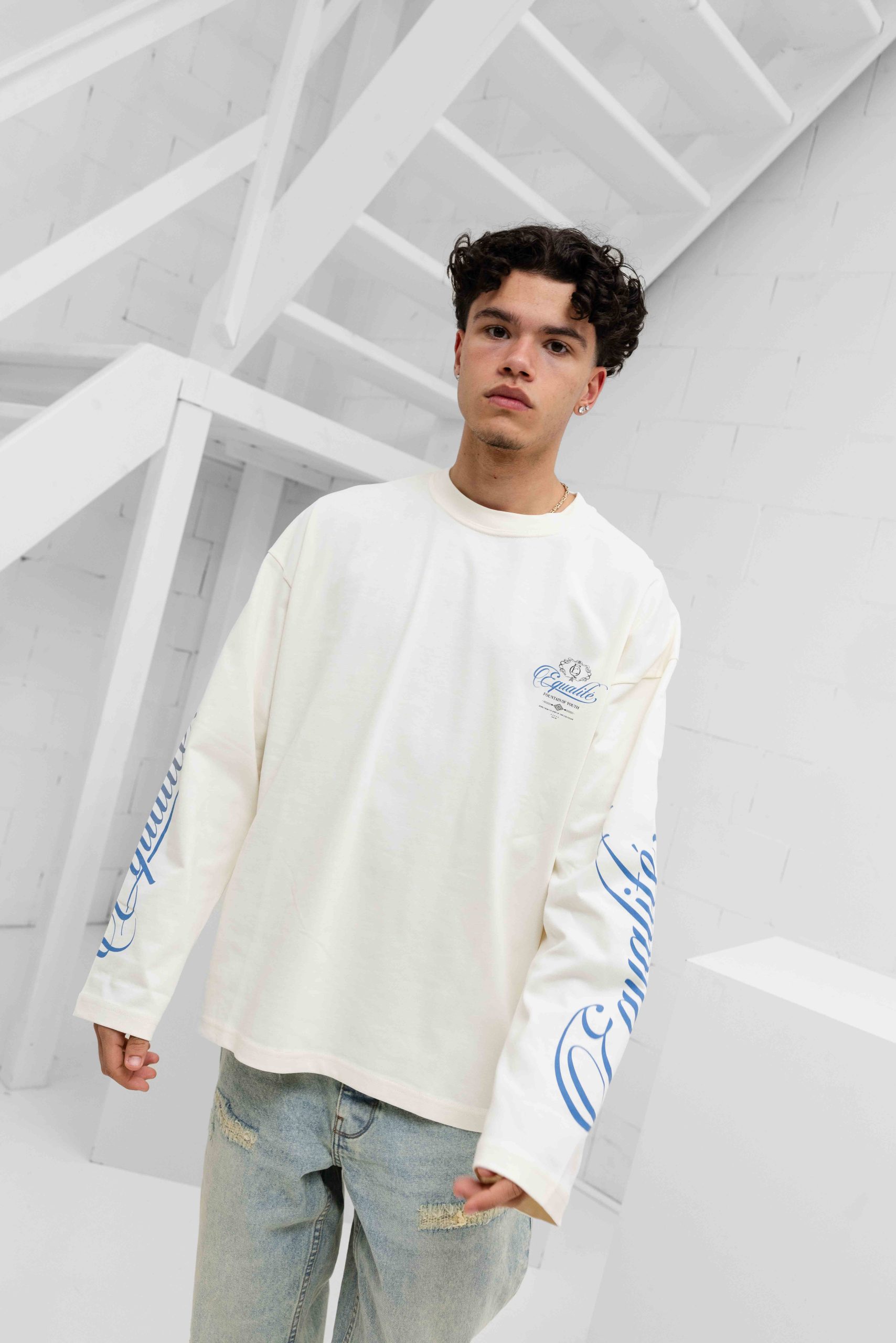 Equalité Fountain Oversized Longsleeve Heren Gebroken Wit