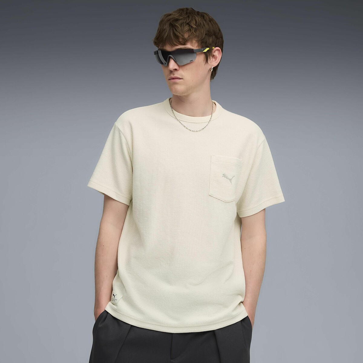 Camiseta PUMA com gola redonda e mangas curtas