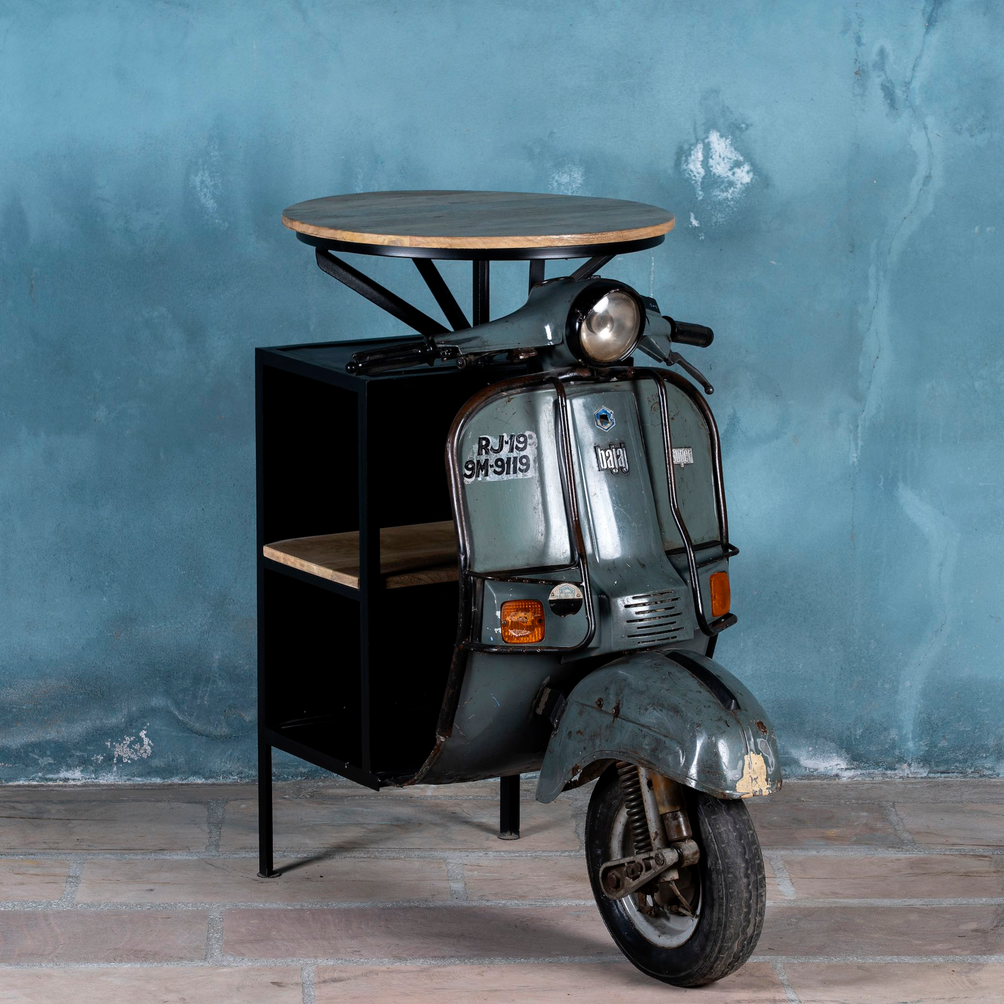 Bartafel old scooter Alisha #1