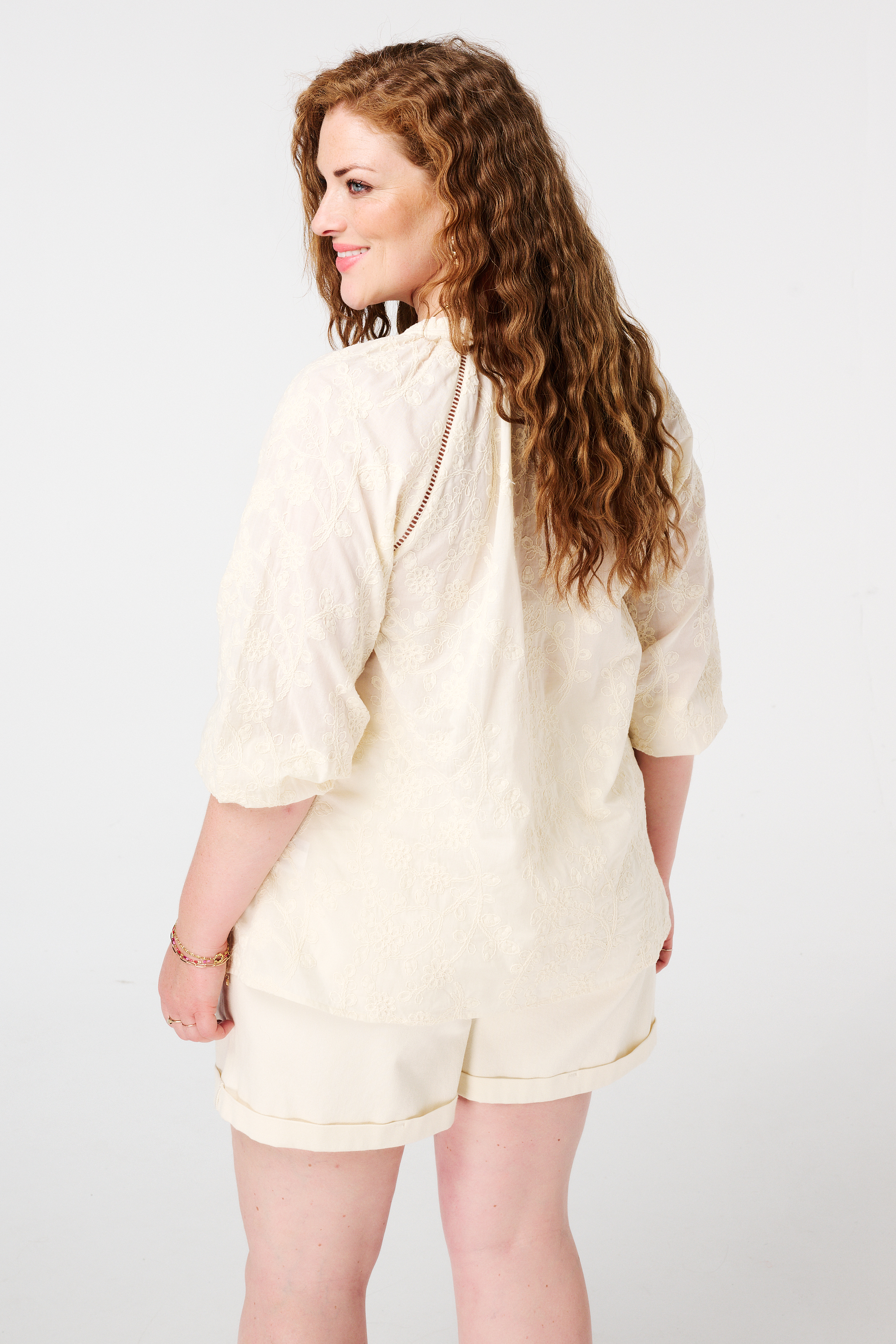 Blouse met broderie Cream