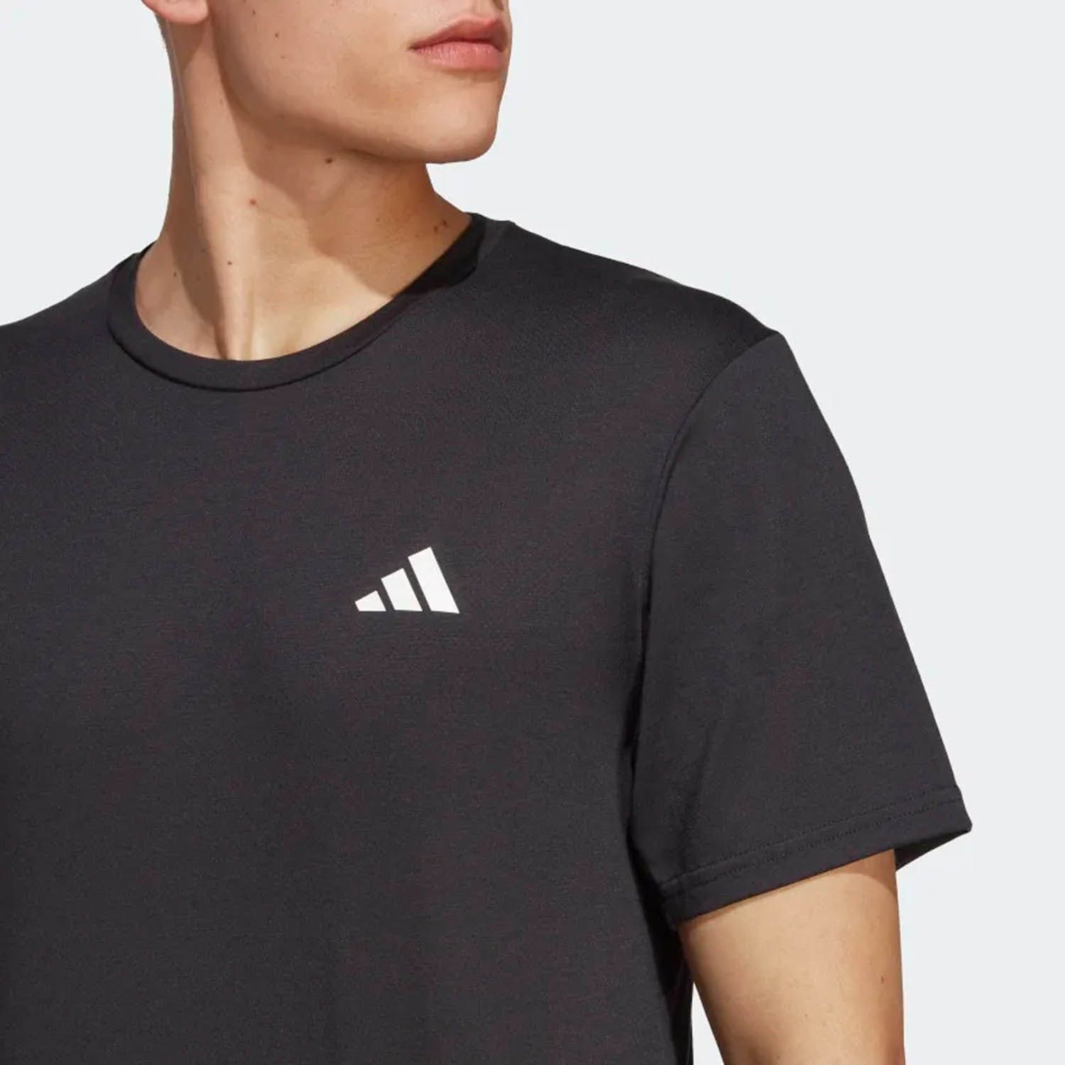 adidas  Train Essentials Comfort T-shirt