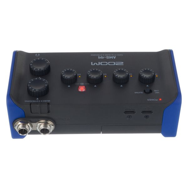 Zoom AMS-44