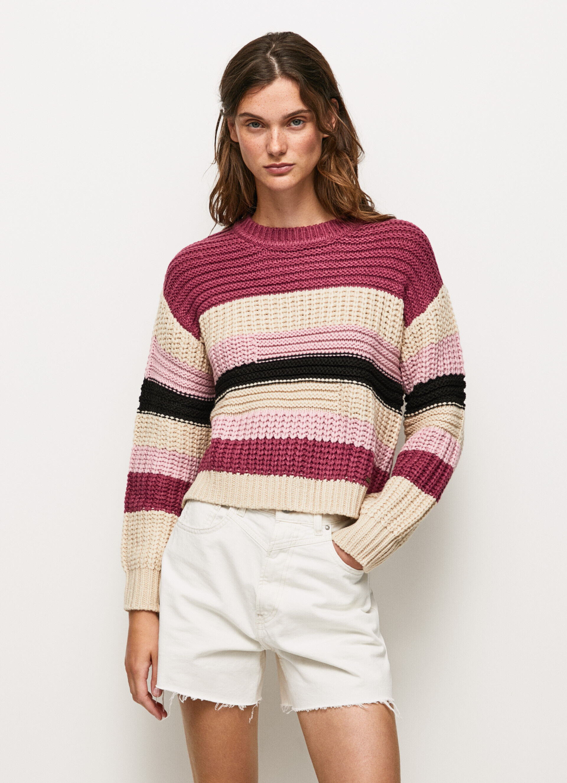 Suéter listrado de gola redonda - rosa blush escuro