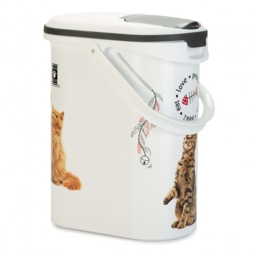 Recipiente branco para armazenar ração de gato com alça.
