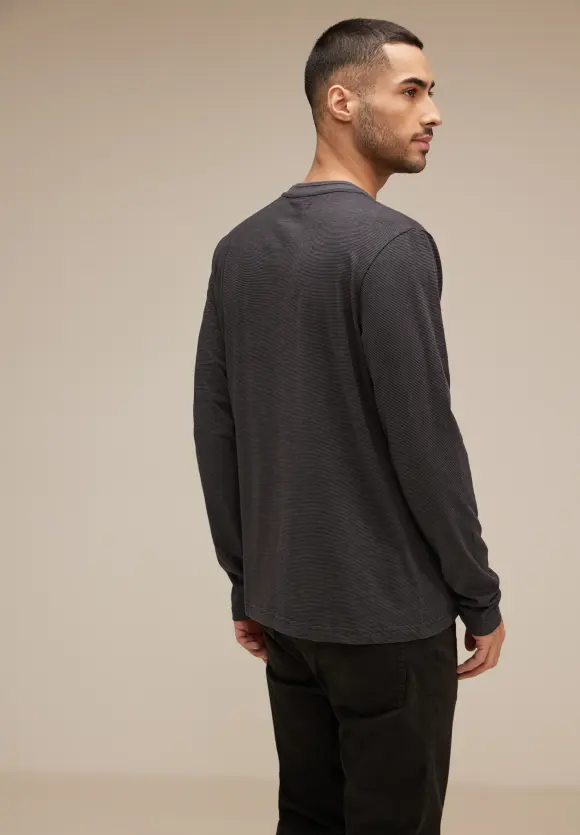 Henleyshirt mit Brustprint - Black