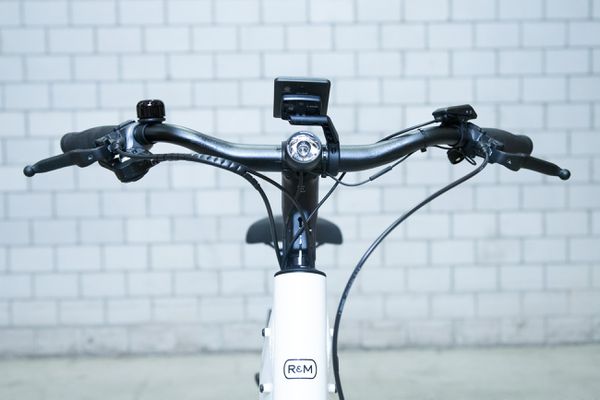 NEVO4 GT TOURING E-City- und Alltagsvelo  pure white  56 CM