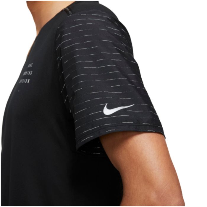 Nike Herre T-shirts Dri-Fit Rise 365 Run Division Tee