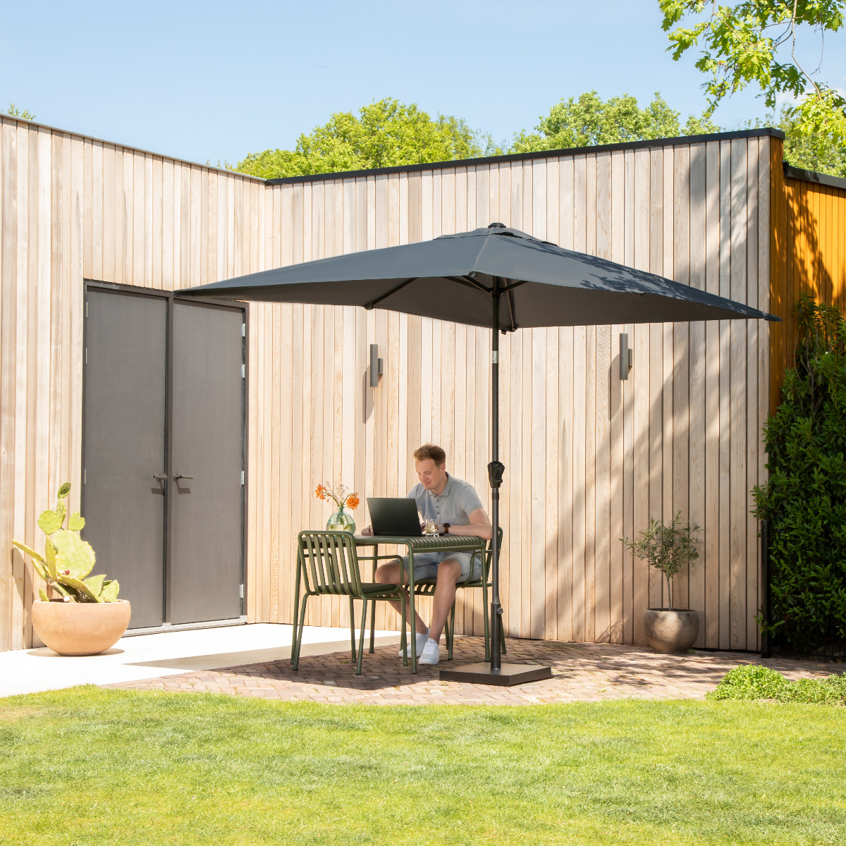 VONROC Rapallo 200 x 300 Premium Parasol met voet - Grey