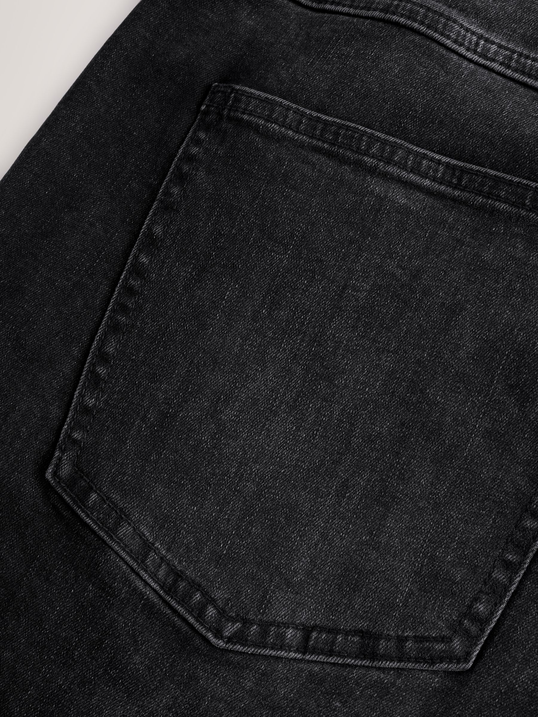 Zwart - Straight fit - Stretch denim short