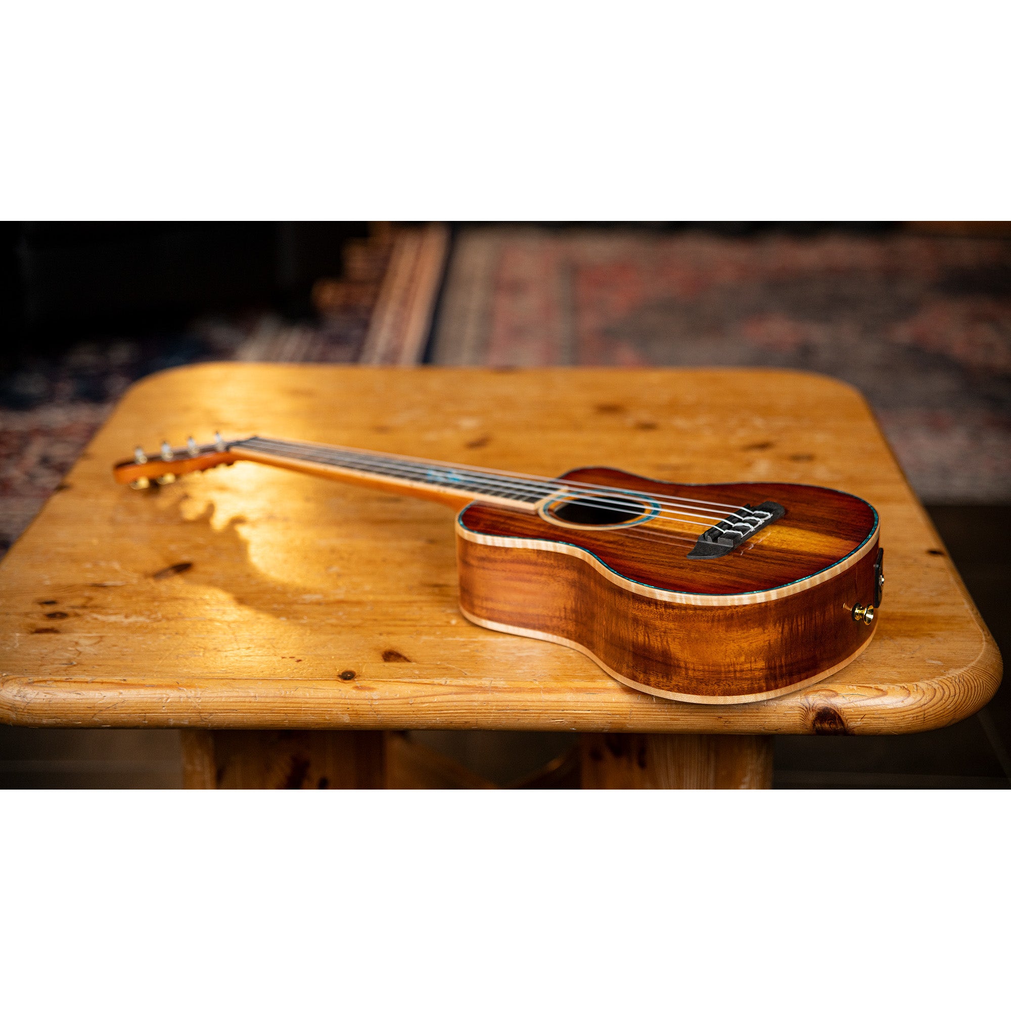 Ortega 30th Anniversary Series RUHZ30TH-DO E/A tenor ukelele met gigbag