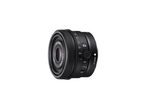 Sony SEL40F25G - Objektiv - 40 mm - f/2.5 G - Sony E-mount - for Cinema Line; a VLOGCAM; a1; a1 II; a6700; a7 IV; a7C; a7C II; a7CR; a7R V; a7s III; a9 III