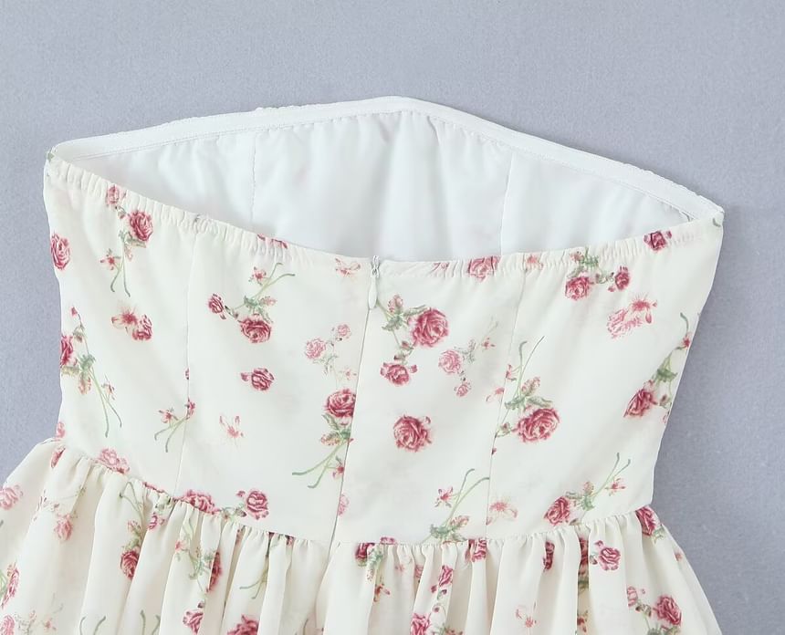 Avauntgardo - Strapless crop top met bloemenprint en bubbelzoom